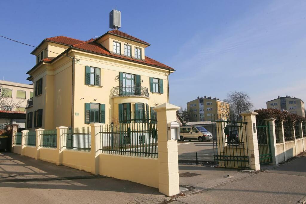 Budget Dbl Studio Free Breakfast Любляна Екстериор снимка